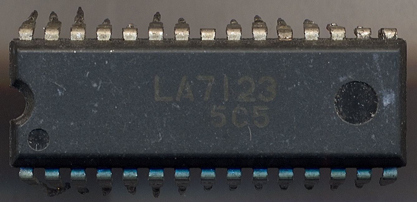 LA7123 0 м