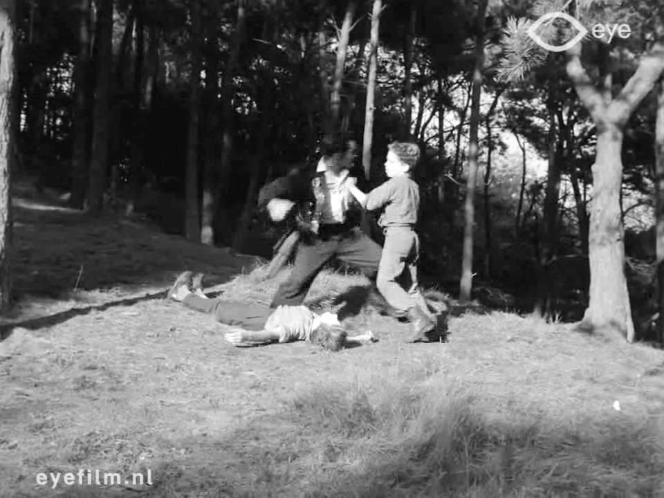 Приключения цыганского мальчика - Avonturen van een zigeunerjongen (1960).avi snapshot 00.58.38 [2019.08.29 21.28.42]