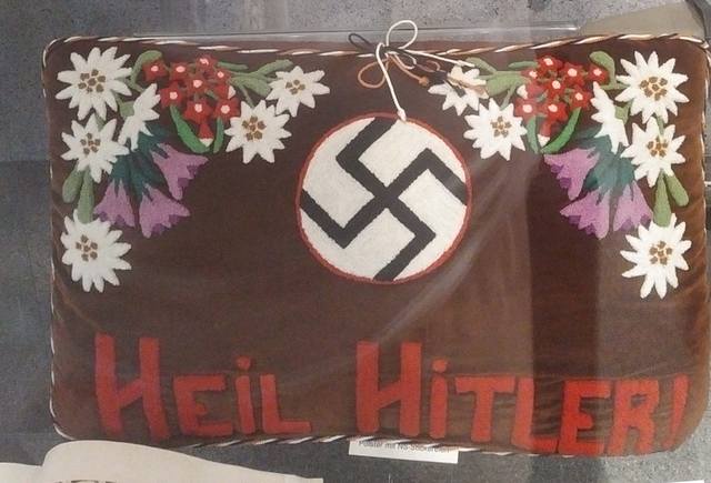 heil hitler