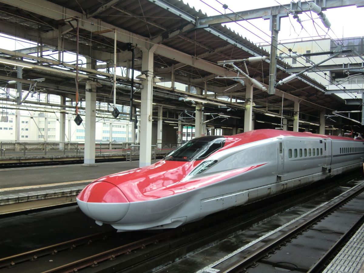 super komachi japan bullet train