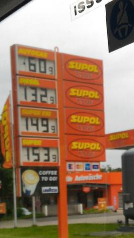 27972534_m.jpg