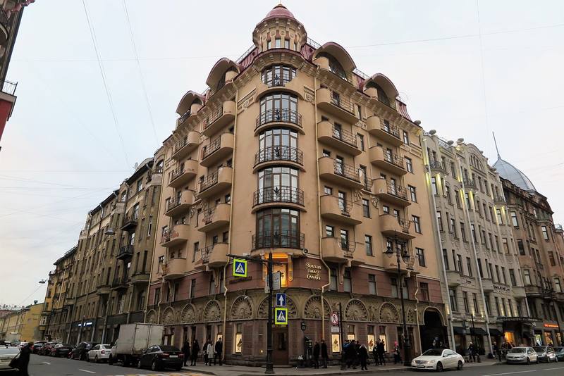Прогулка по Петербургу Прогулка по Петербургу