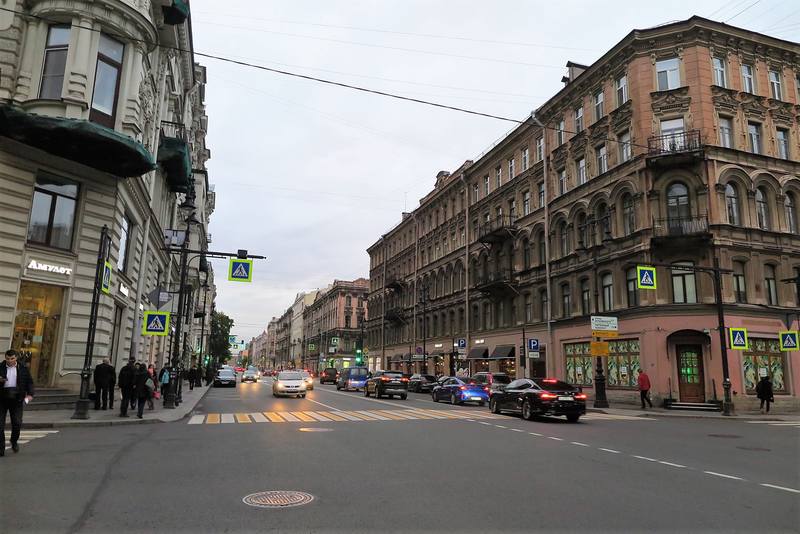 Прогулка по Петербургу Прогулка по Петербургу