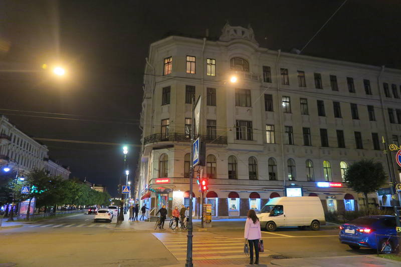 Прогулка по Петербургу Прогулка по Петербургу