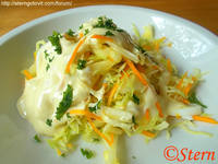 Салат из капусты с яичной заправкой