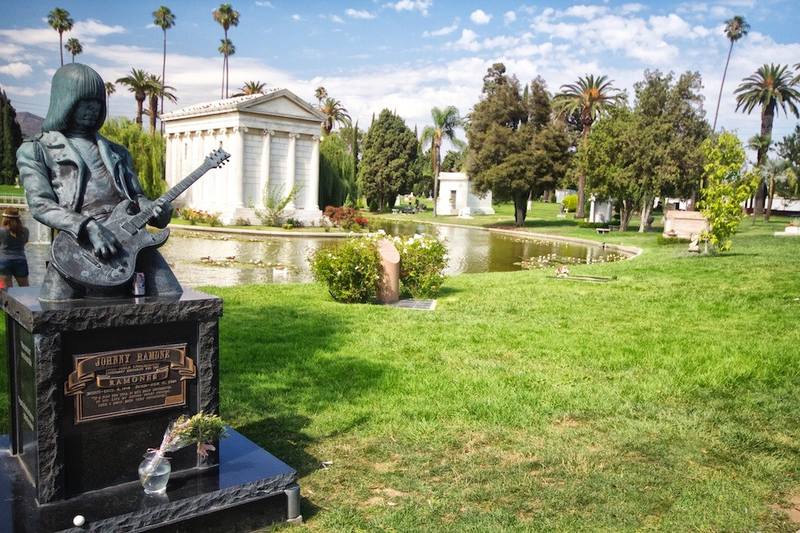 hollywood-forever-cemetery-8