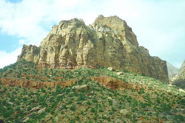 Скальные горы в парке Зайон. Фото Морошкина В.В.