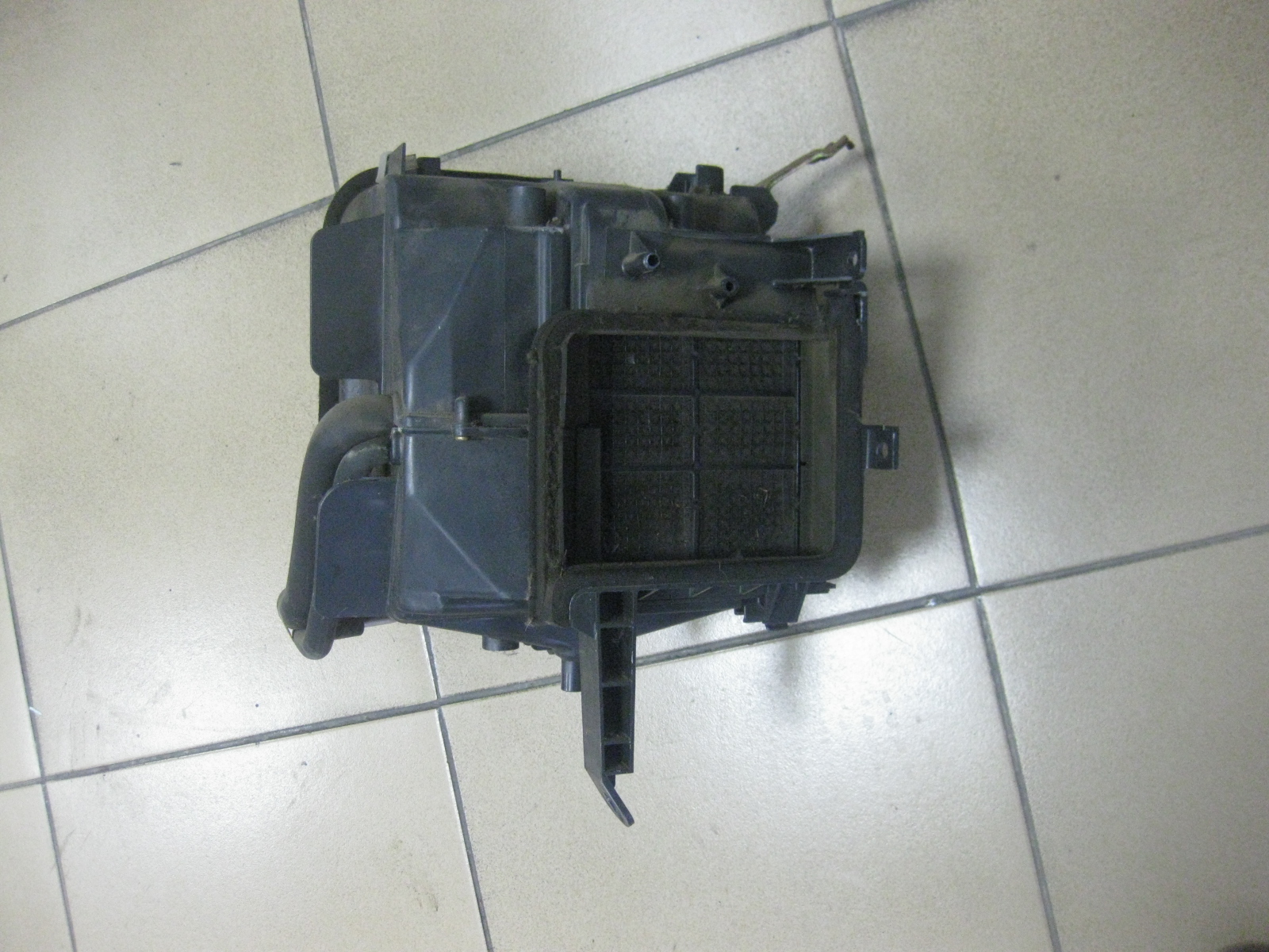 радиатор кондиционера ly162 (3)