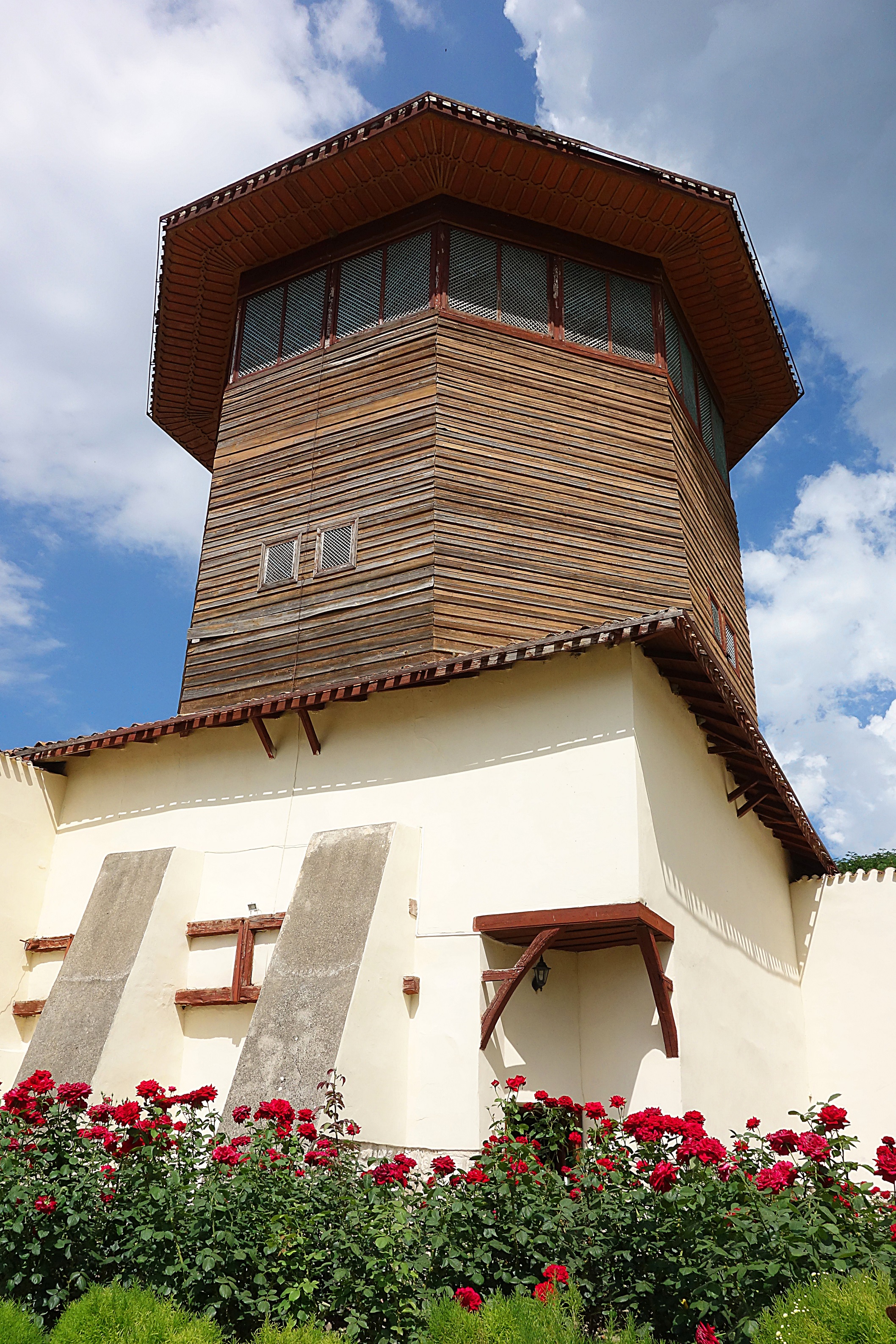 Дозорная башня Ханского дворца. Фото Морошкина В.В.
