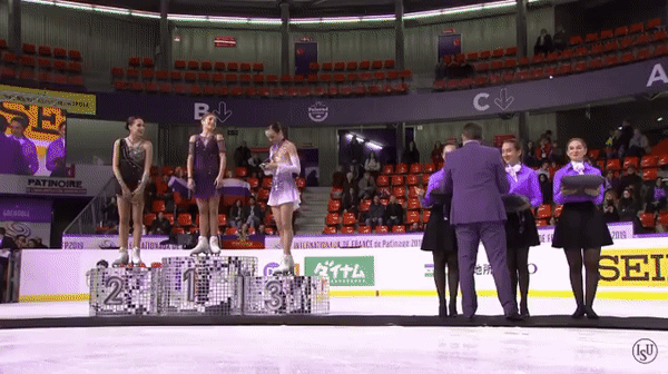 Золотую медаль российской фигуристки Косторной по ошибке вручили американке