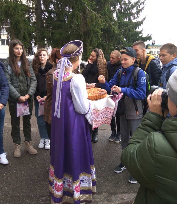Косово, сербы в Москве, косовские школьники, благотворительность