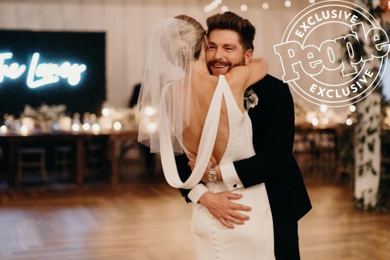 Lauren & Chris Lane - Bachelor 20 - Discussion - #7 - Page 20 28504957_m