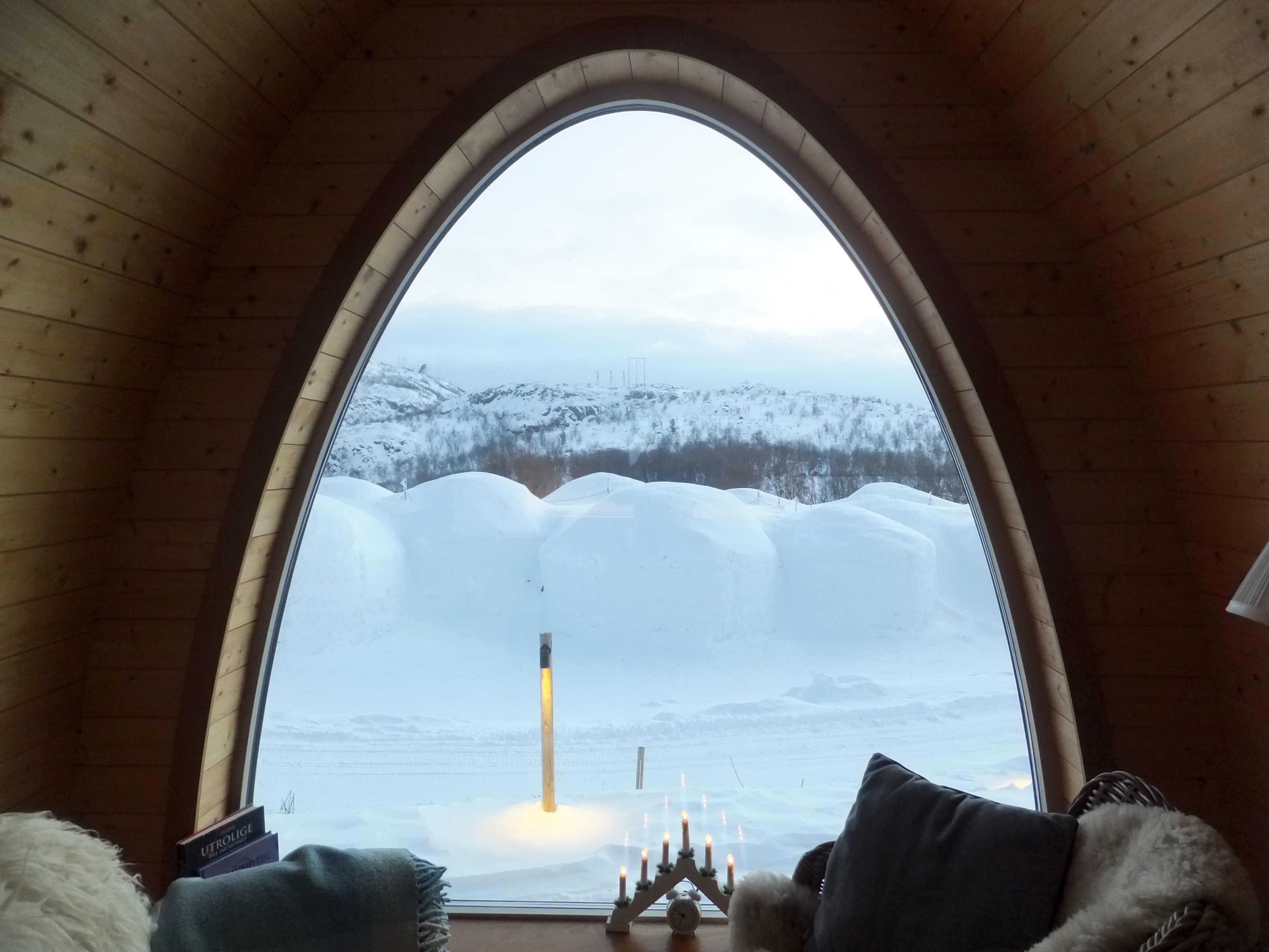 Lebatihem Follow Inside the Gamme cabin where we stayed the second night, much more comfortable than the ice room!