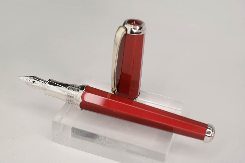 Montegrappa Piccola Rossa. Lenskiy.org