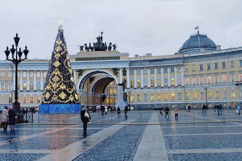 Дворцовая площадь Дворцовая площадь