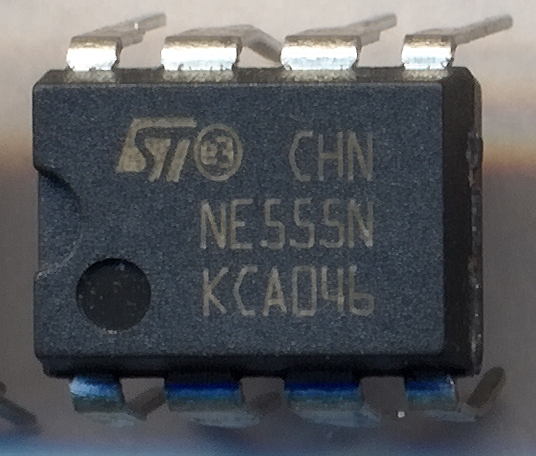 NE555N 0 М