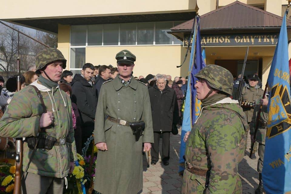 похороны ветерана СС в Ивано-Франковске