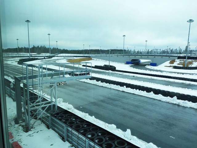 http://images.vfl.ru/ii/1584812065/3f9e3f5f/29955543_m.jpg