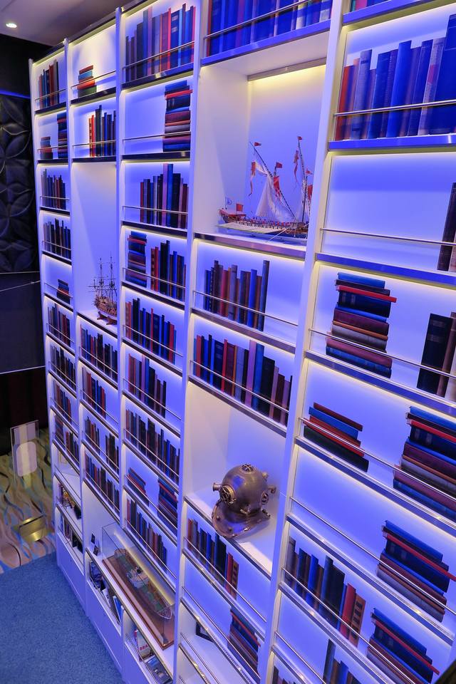 Лайнер Mein Schiff 4 Лайнер Mein Schiff 4