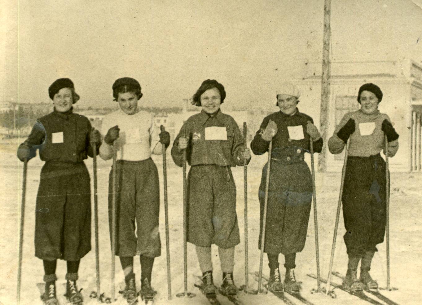 НИВИТ 1938г. на лыжных соревнованиях
