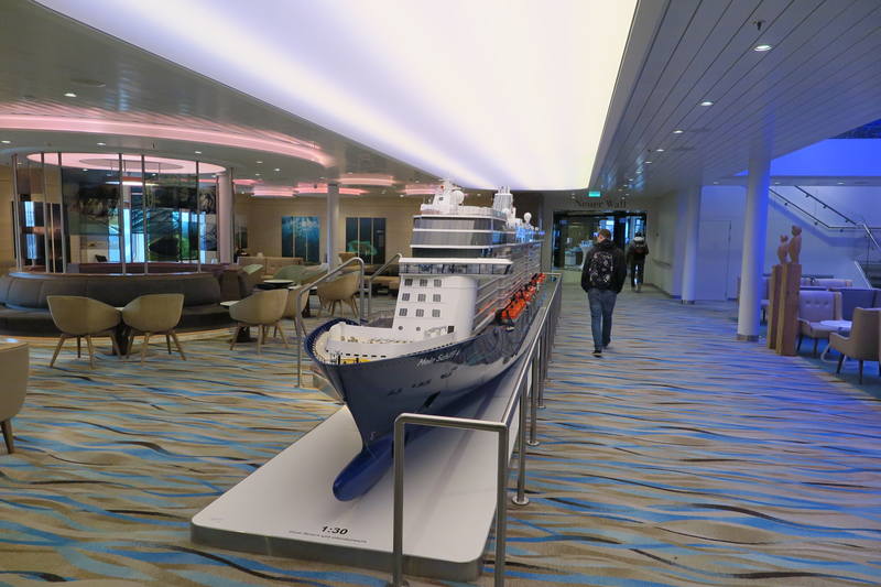 Лайнер Mein Schiff 4 Лайнер Mein Schiff 4