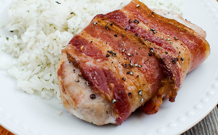 Эскалоп из свинины в беконе в духовке