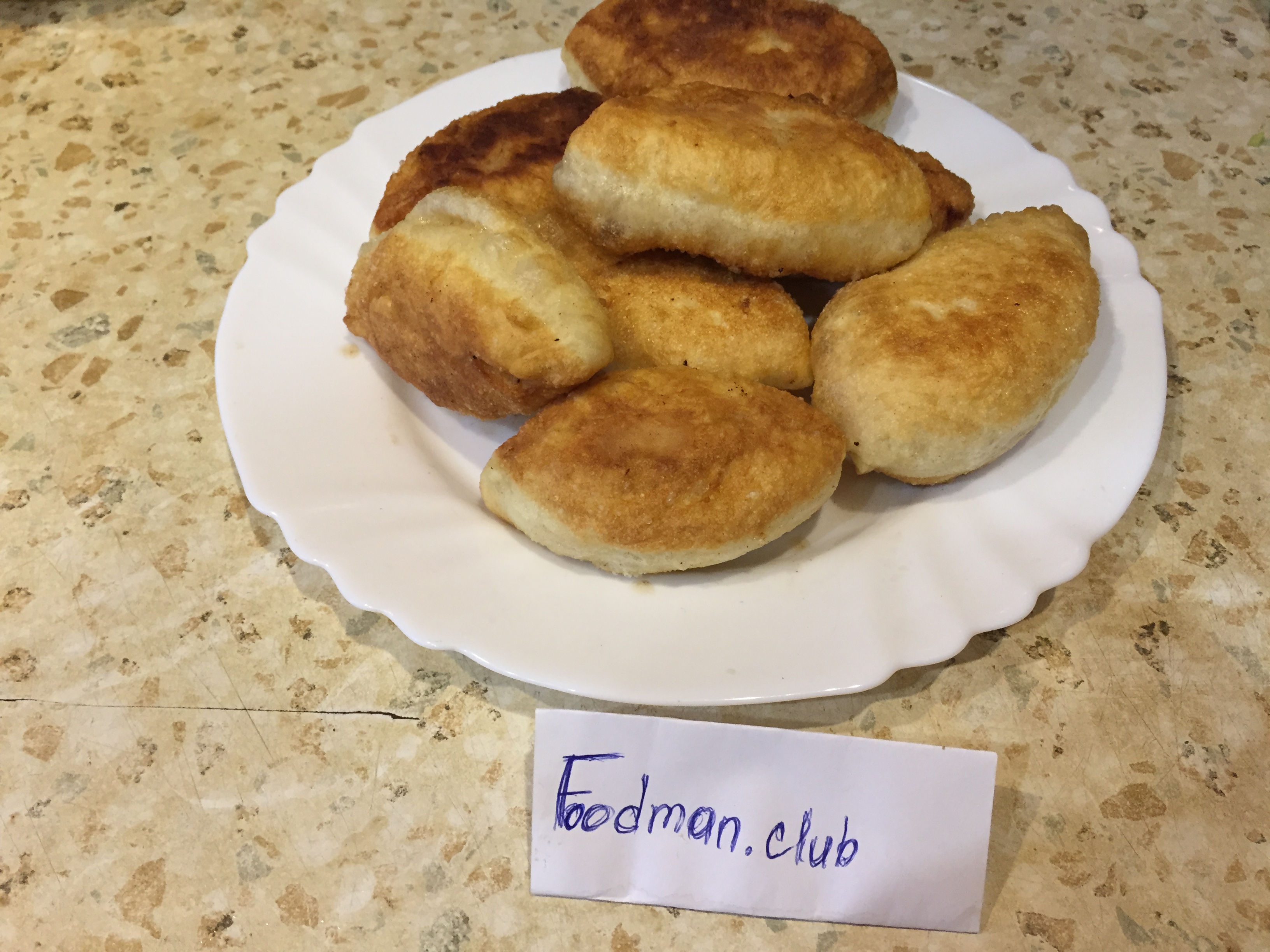 Пирожки с рисом и яйцом видео-рецепт