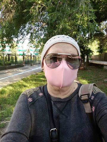 Я в розовой маске