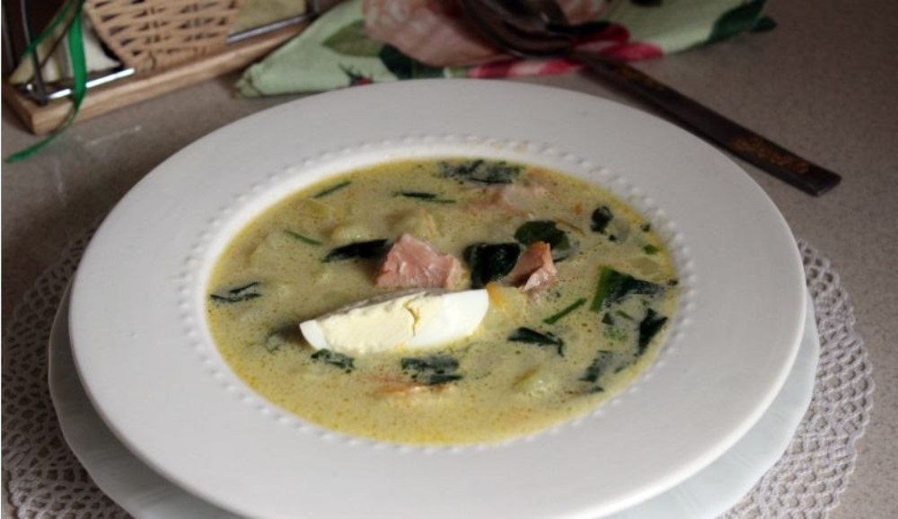 Сметанный суп со шпинатом и семгой