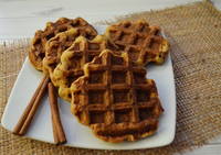 Яблочные вафли