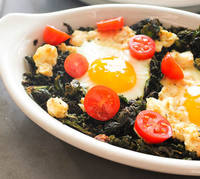 Яйца с сыром рикотта