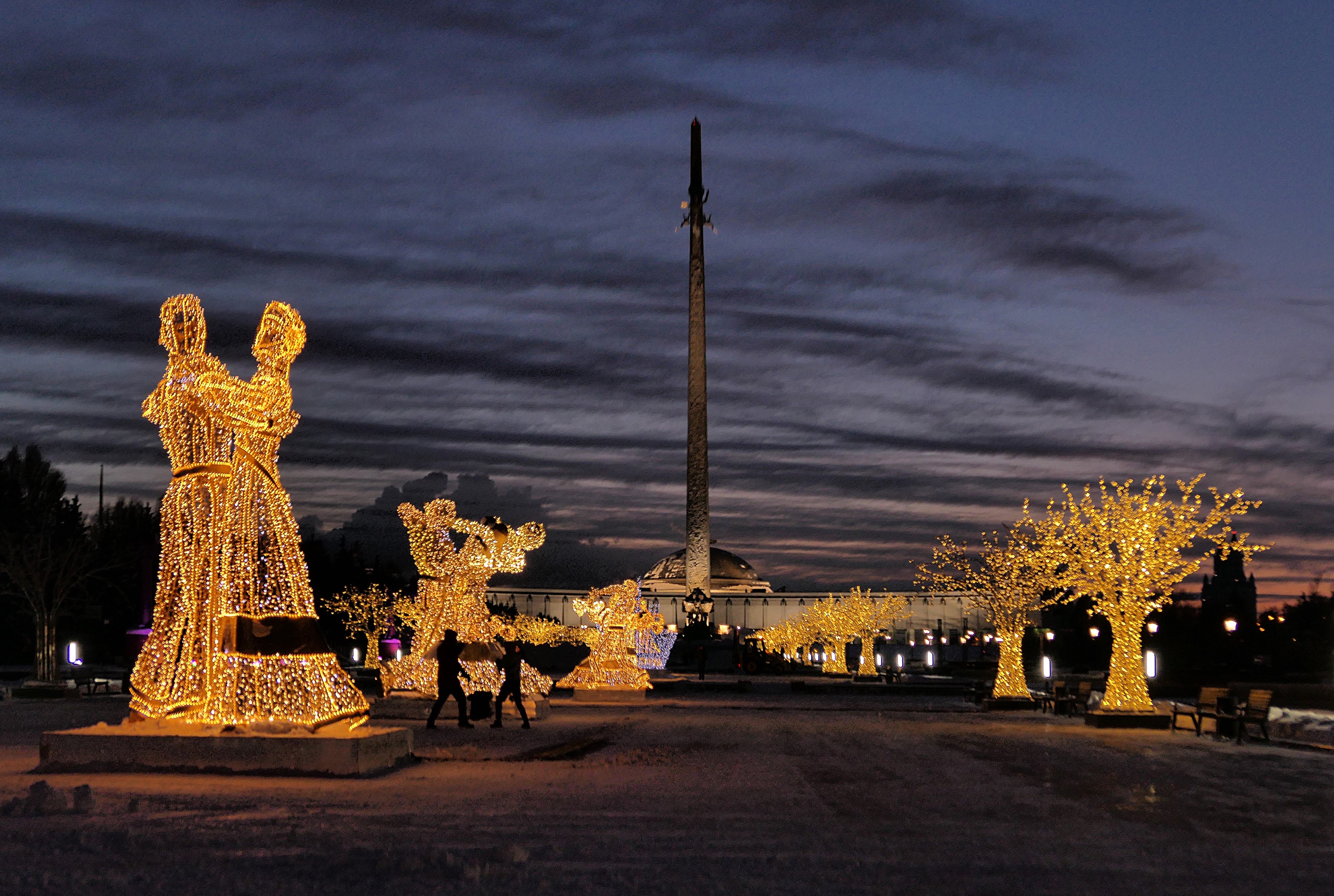 Главная аллея Парка Победы. Фото Морошкина В.В.