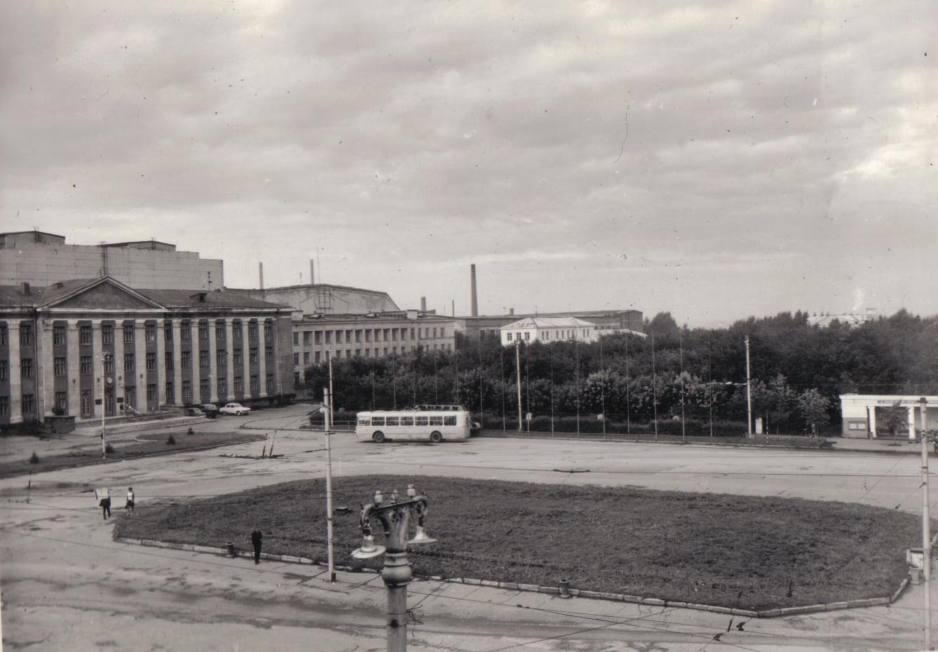 1959-65 Пл. им. Ефремова (Сибиряков-Гвардейцев)