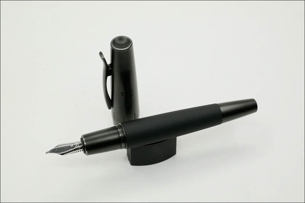 Faber-Castell E-Motion Pure Black. Lenskiy.org