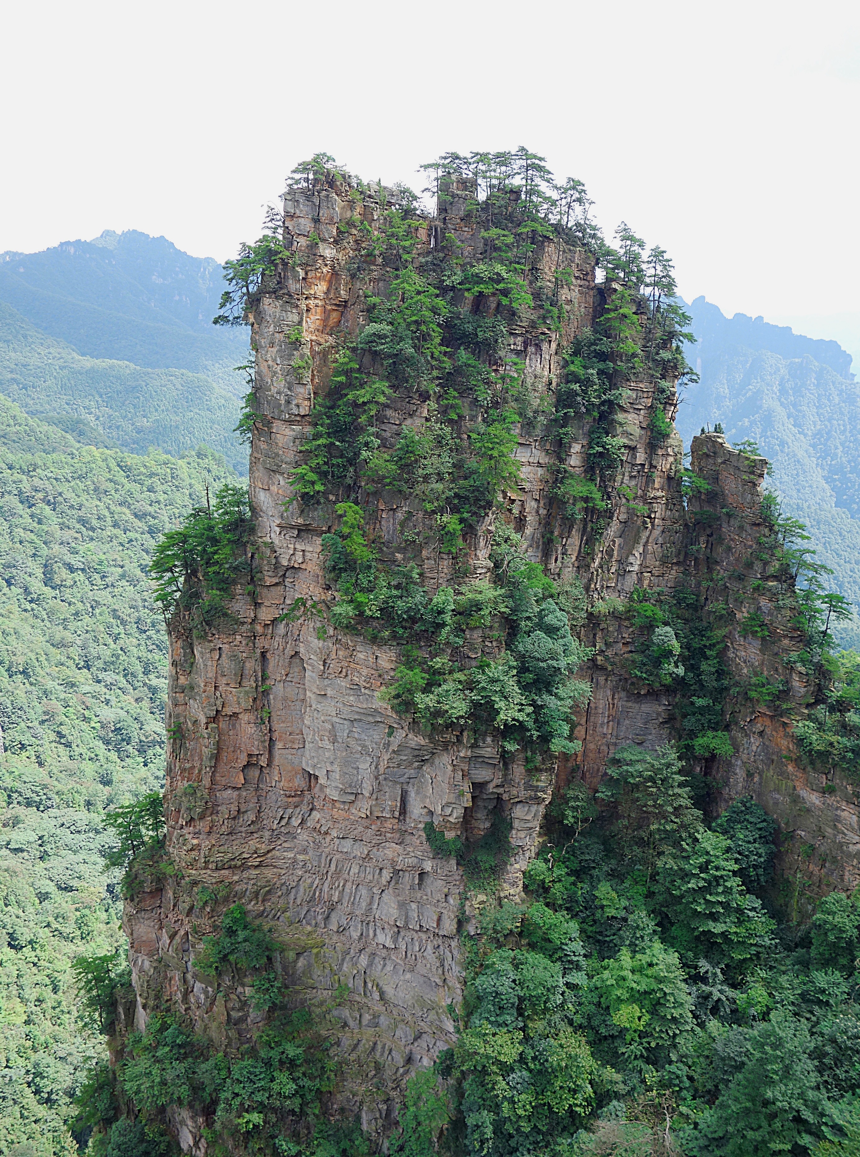 Скалы национального парка Чжанцзяцзе. Фото Морошкина В.В.