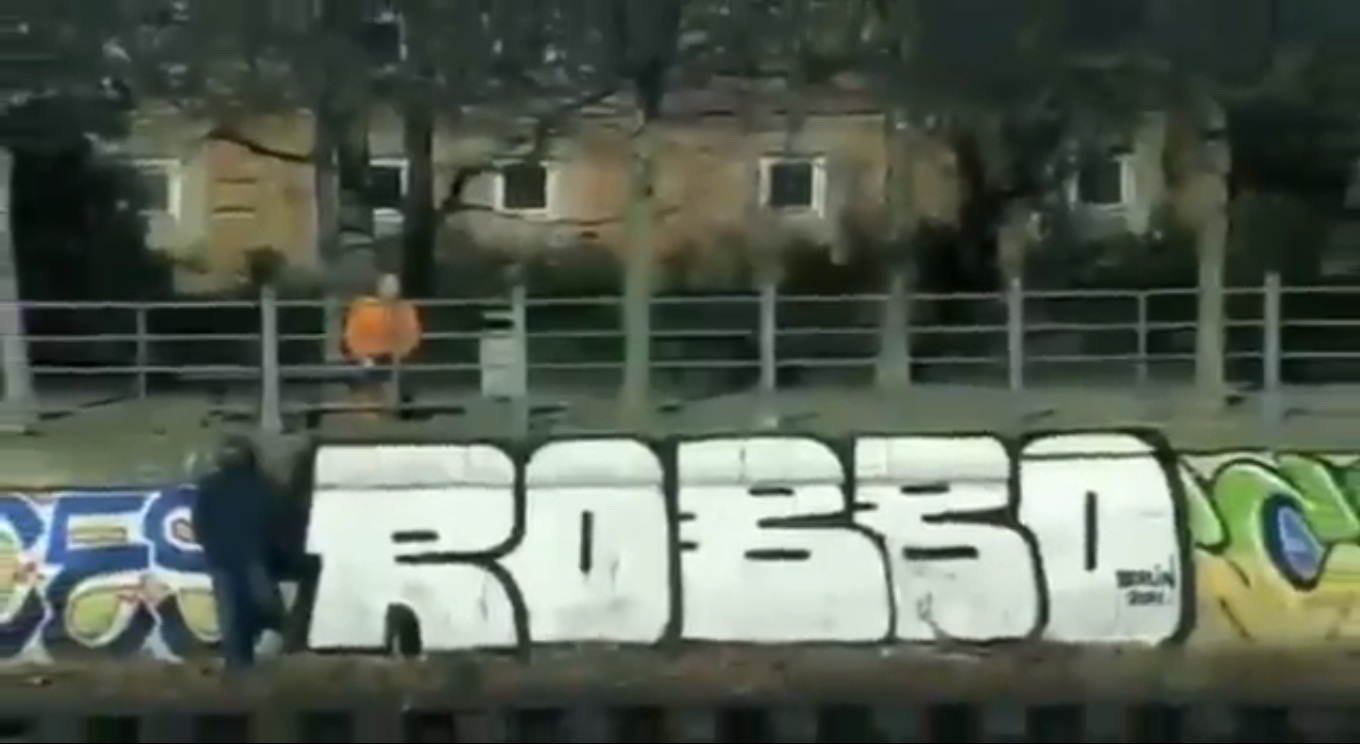 ROBBO граффити ROBBO 1