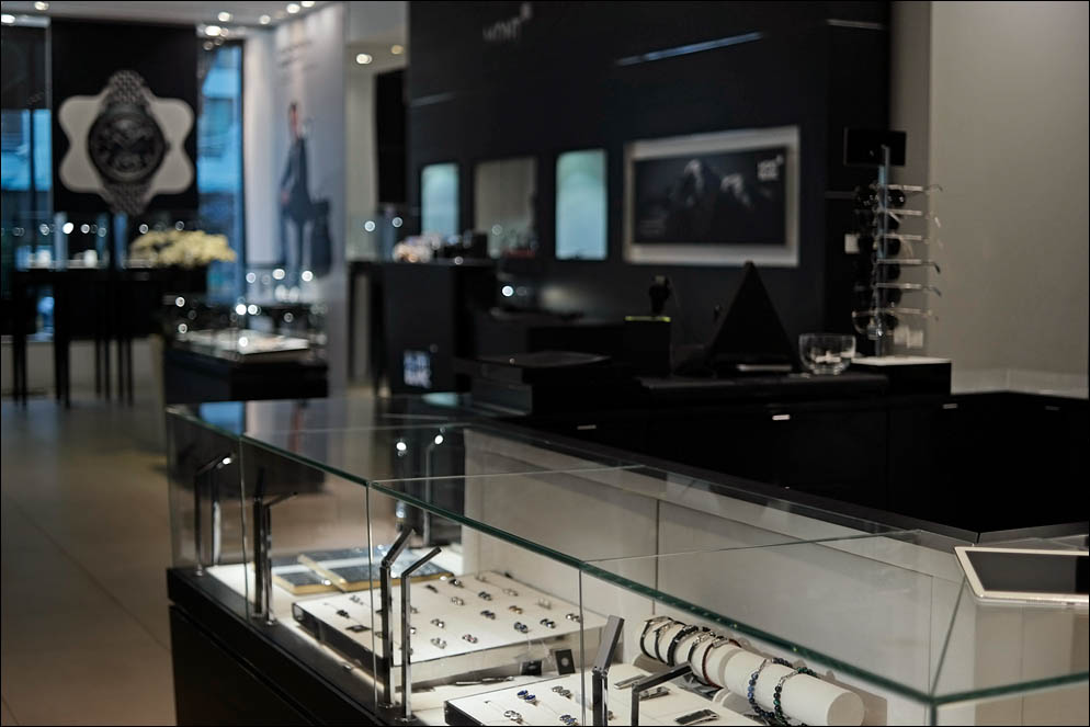 Montblanc boutique. Kyiv. 2021. Lenskiy.org