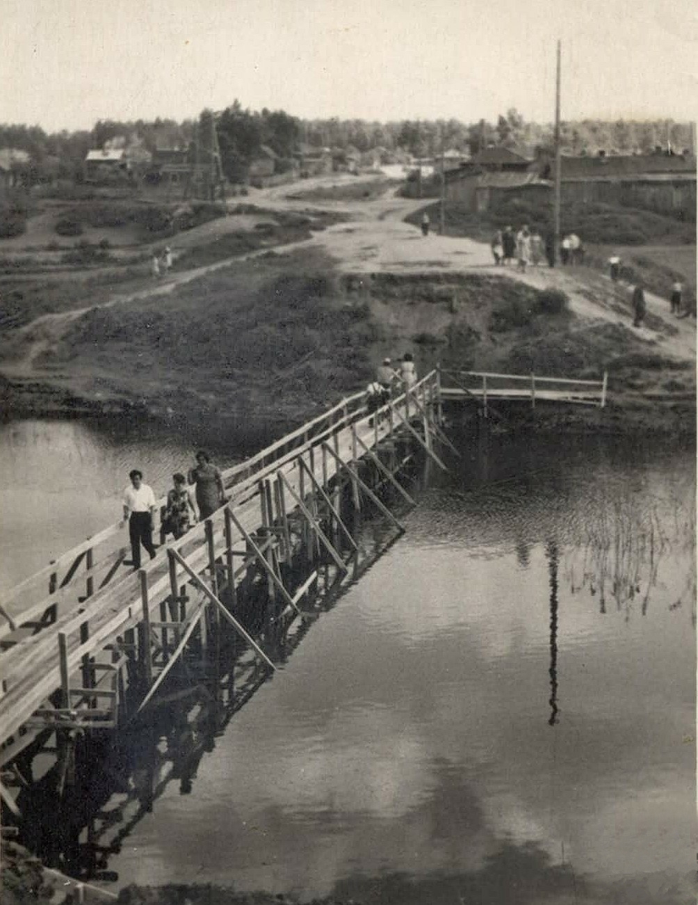 Μост чeрeз Тулу в Бугрaх