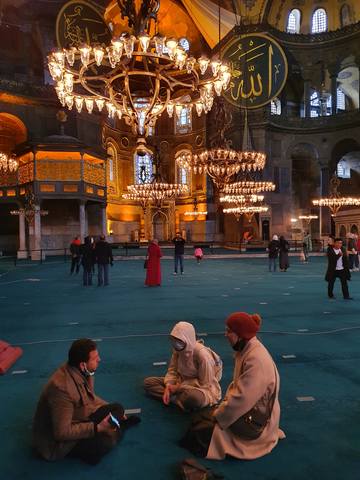 http://images.vfl.ru/ii/1617818810/92a971a4/33988982_m.jpg