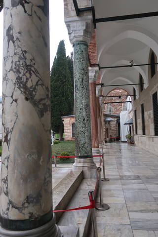 http://images.vfl.ru/ii/1617819187/3d300b9d/33989101_m.jpg
