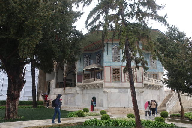 http://images.vfl.ru/ii/1617819188/6934cb35/33989103_m.jpg