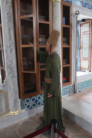 http://images.vfl.ru/ii/1617819190/b2ff888a/33989107_m.jpg