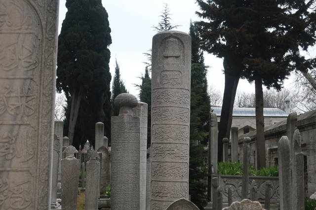 http://images.vfl.ru/ii/1617819392/f8355f19/33989150_m.jpg