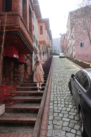 http://images.vfl.ru/ii/1617819470/421d6407/33989185_m.jpg