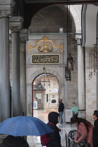 http://images.vfl.ru/ii/1617819536/a212a2b0/33989210_m.jpg
