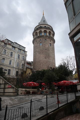 http://images.vfl.ru/ii/1617819605/964257dd/33989238_m.jpg