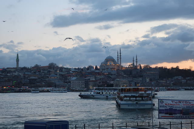 http://images.vfl.ru/ii/1617819734/4f93008d/33989262_m.jpg