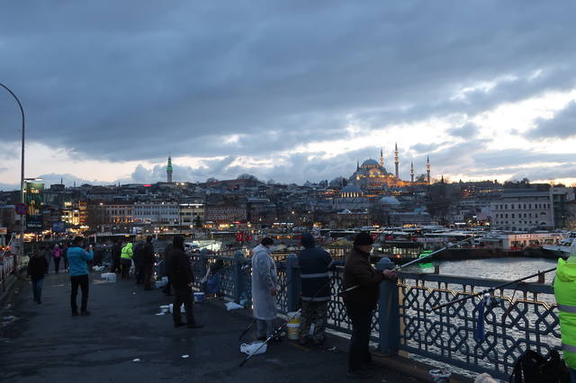 http://images.vfl.ru/ii/1617819735/01bd1bff/33989265_m.jpg