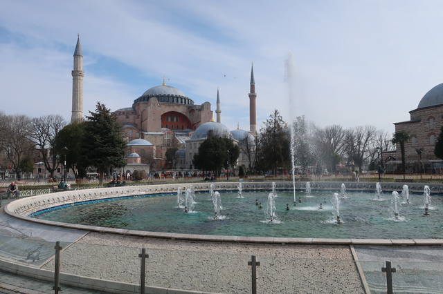 http://images.vfl.ru/ii/1617986844/9f0a2d15/34019245_m.jpg