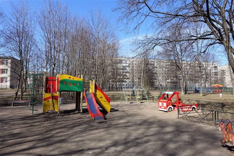 Дворы Калининского района Дворы Калининского района
